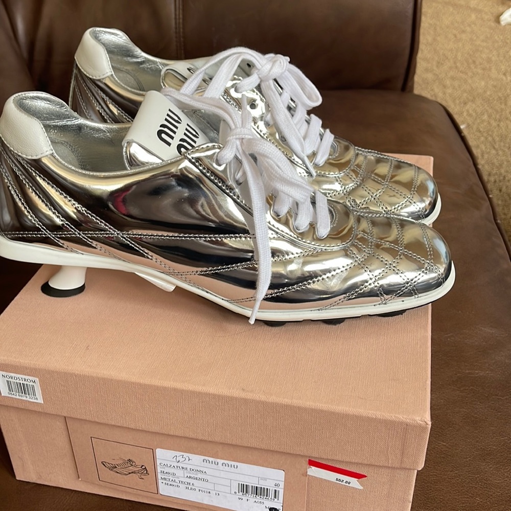 Women shoes